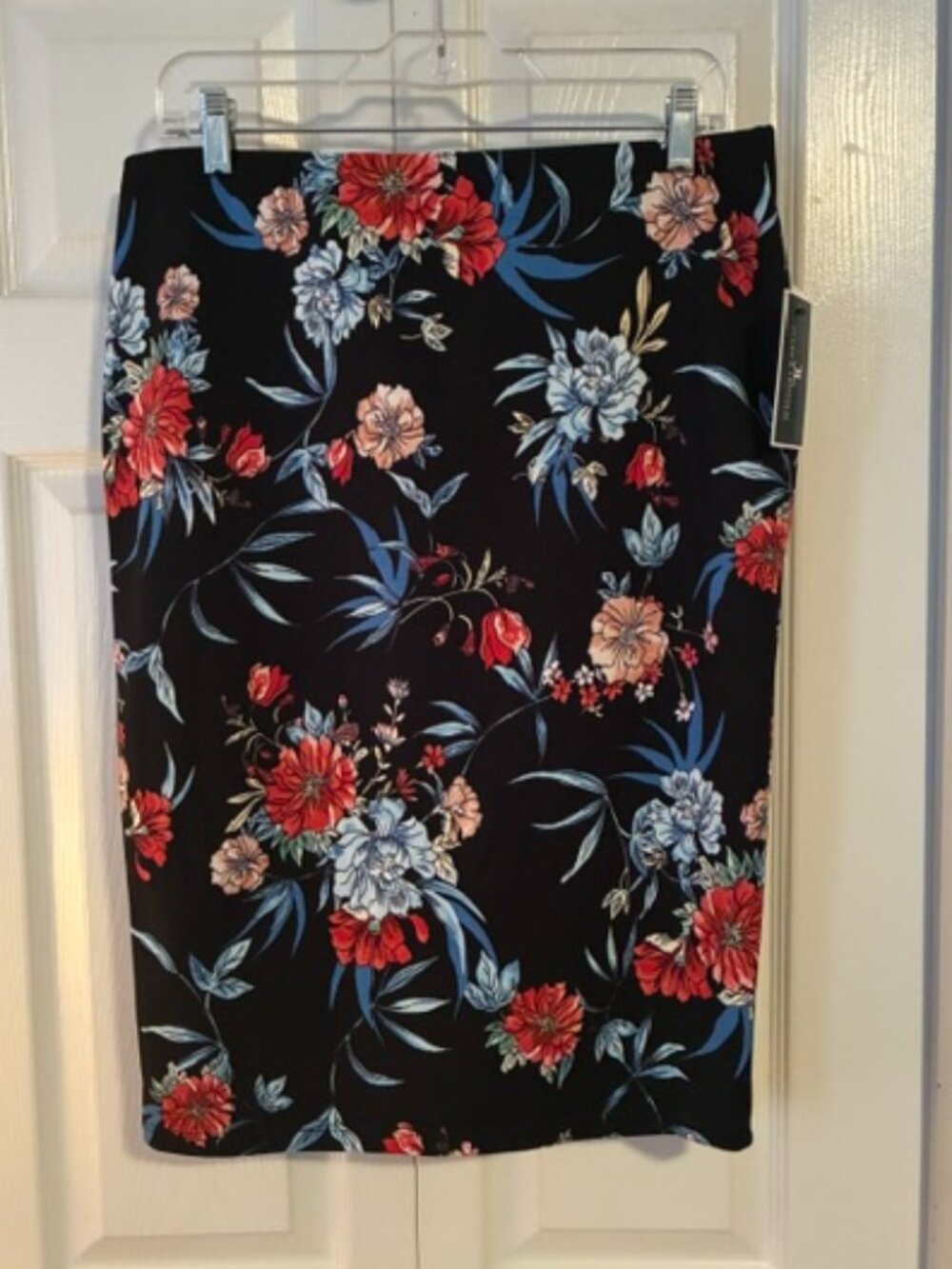 NWT Size M Jules & Leopold Black Floral Pull On Pencil Skirt